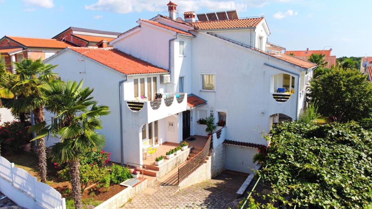 Apartments Vila Marinela Poreč Exterior foto