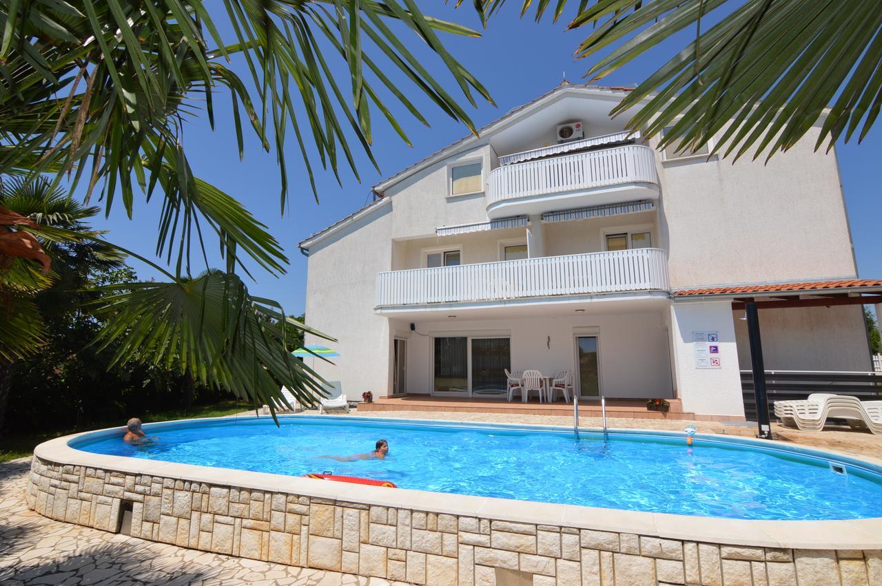 Apartments Vila Marinela Poreč Exterior foto